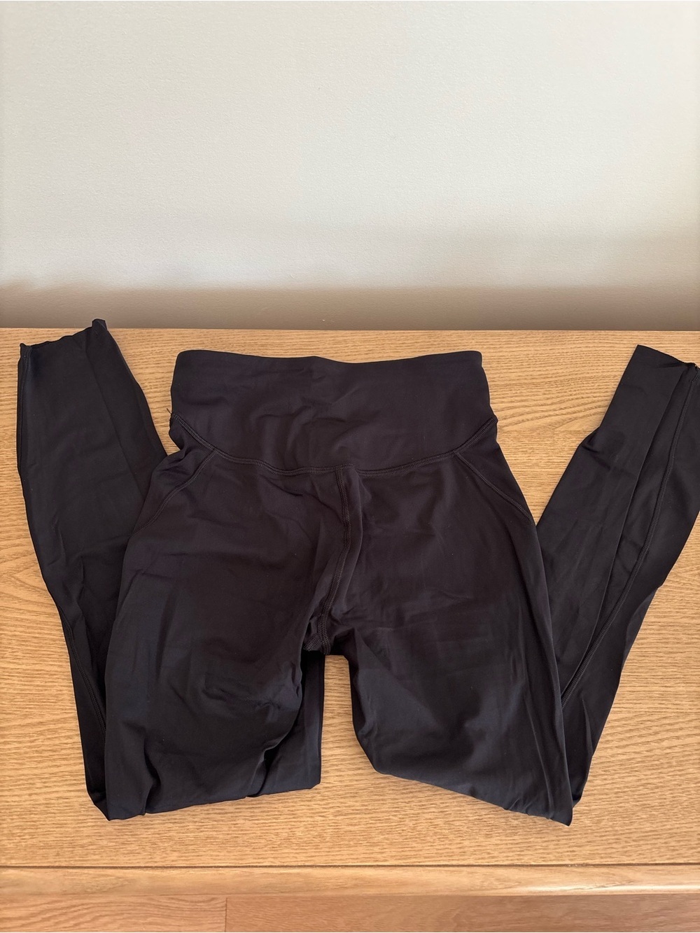 Lululemon Base Pace High-Rise Reflective Tight 25" in Black - Picture 7 of 8